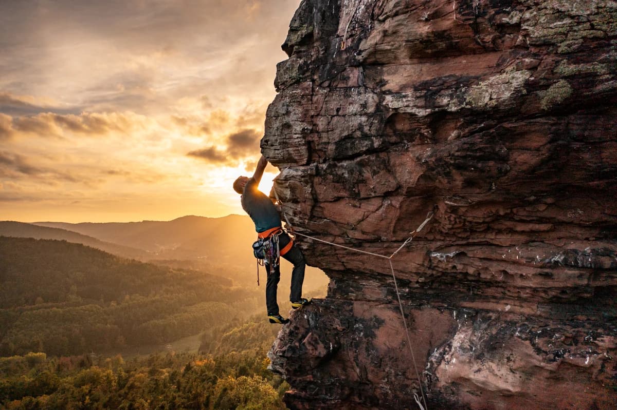 Climbing in the colored sandstone of south Rhineland-palatinate, ©Fachenbach Medienagentur