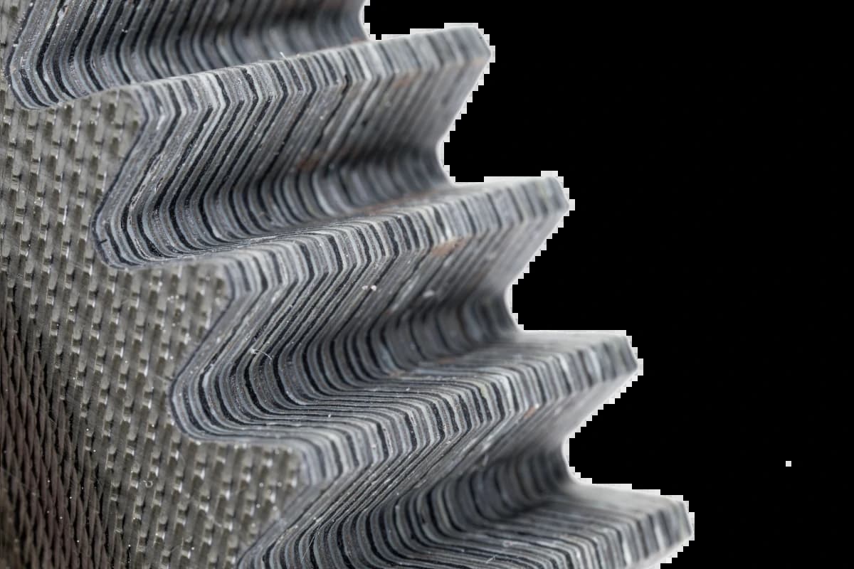 Gear made of fiber-reinforced composites